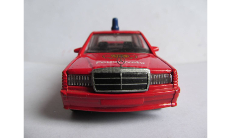 модель 1/36 пожарный Mercedes Benz 190E EVO2 W201 Feuerwehr металл металл Мерседес 1:36 Mercedes-Benz Мерседес MB пожарная, масштабная модель, scale35