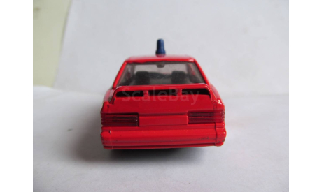 модель 1/36 пожарный Mercedes Benz 190E EVO2 W201 Feuerwehr металл металл Мерседес 1:36 Mercedes-Benz Мерседес MB пожарная, масштабная модель, scale35