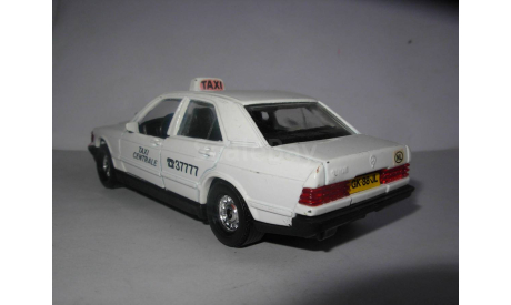модель 1/36 Mercedes Benz 190E W201 Taxi такси Corgi Britain Мерседес 1:36 Mercedes-Benz Мерседес MB металл 190 E, масштабная модель, scale35
