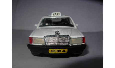 модель 1/36 Mercedes Benz 190E W201 Taxi такси Corgi Britain Мерседес 1:36 Mercedes-Benz Мерседес MB металл 190 E, масштабная модель, scale35