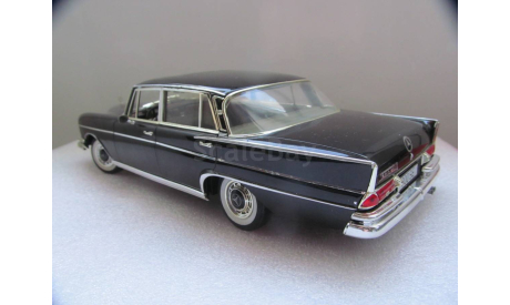 модель 1/18 Mercedes Benz 300SE W111 Revell металл Мерседес 1:18 MB, масштабная модель, Mercedes-Benz, scale18