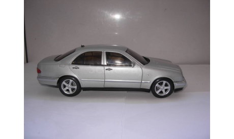 модель 1/18 MB Mercedes Benz E 320 W210 Elegance Chrono металл 1:18 Mercedes-Benz Мерседес, масштабная модель, scale18