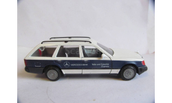 модель 1/35-1/36 Mercedes Benz T E Service Универсал W124 S124 Conrad Germany металл MB металл Мерседес 1:36 1:35 Mercedes-Benz Мерседес
