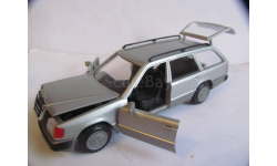 модель 1/35-1/36 Mercedes Benz E Универсал W124 S124 Conrad Germany металл MB металл Мерседес 1:36 1:35 Mercedes-Benz Мерседес