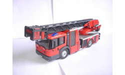 1/43 пожарный MB Mercedes-Benz Econic Metz L32 пожарная лестница/fire ladder Wiking металл 1:43 Mercedes-Benz Мерседес