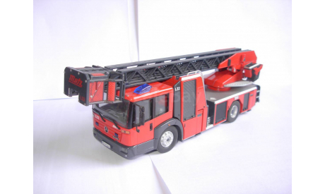 1/43 пожарный MB Mercedes-Benz Econic Metz L32 пожарная лестница/fire ladder Wiking металл 1:43 Mercedes-Benz Мерседес, масштабная модель, scale43