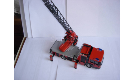 1/43 пожарный MB Mercedes-Benz Econic Metz L32 пожарная лестница/fire ladder Wiking металл 1:43 Mercedes-Benz Мерседес, масштабная модель, scale43