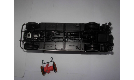 модель  1/43 пожарная автолестница MB Mercedes-Benz LOD 3750 DL26 1940 Minichamps металл 1:43 пожарный Mercedes Benz, масштабная модель