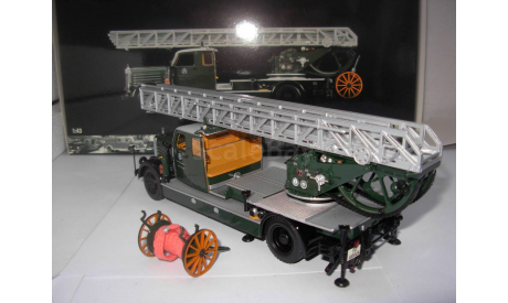 модель  1/43 пожарная автолестница MB Mercedes-Benz LOD 3750 DL26 1940 Minichamps металл 1:43 пожарный Mercedes Benz, масштабная модель