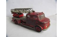 модель 1/55 пожарная лестница Mercedes Benz Metz DL30h Siku Germany металл пожарный Mercedes-Benz Мерседес 1:55 1/60 1:60, масштабная модель, scale50