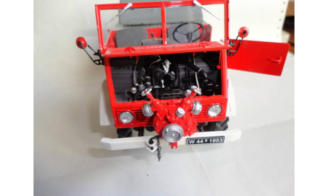 модель 1/18 Mercedes Benz Unimog U401 Feuerwehr/Fire Schuco пожарный металл, масштабная модель, 1:18, Mercedes-Benz