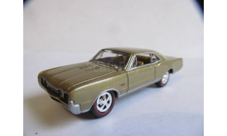 1/64 модель Oldsmobile Cutlass 1967 Johnny Lightning металл 1:64, масштабная модель, scale64