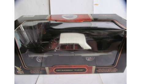 модель 1/18 Oldsmobile Starfire 1962 Yatming Signature Series металл, масштабная модель, scale18