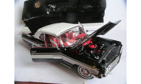 модель 1/18 Oldsmobile Starfire 1962 Yatming Signature Series металл, масштабная модель, scale18