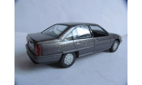 модель 1/43 Opel Omega 3000 Gama Western Germany металл 1:43, масштабная модель, scale43