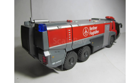 1/43 модель аэродромный пожарный автомобиль Panther FLF 6x6 Rosenbauer Berliner Flughäfen Wiking металл пожарная 1:43, масштабная модель, scale43