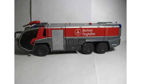 1/43 модель аэродромный пожарный автомобиль Panther FLF 6x6 Rosenbauer Berliner Flughäfen Wiking металл пожарная 1:43, масштабная модель, scale43