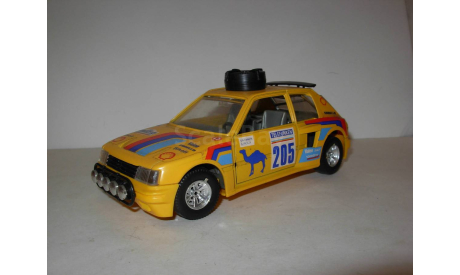 модель 1/25 Peugeot 205 Turbo №205 Burago Italy металл 1:25 Rallye, масштабная модель, scale24, BBurago