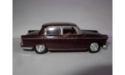 модель Peugeot 404 Vitesse 1/43 металл  1:43