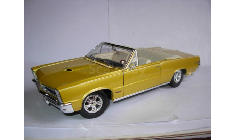 модель 1/18 Pontiac GTO 1965 Convertible Maisto металл, масштабная модель, scale18