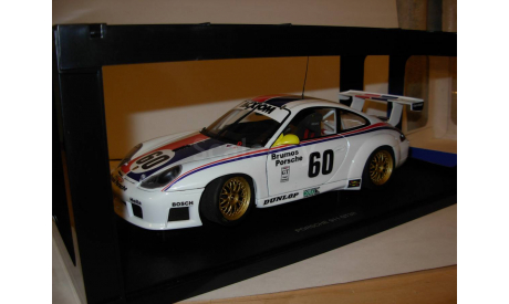 модель 1/18 гоночный Porrsce 911 GT3R Brumos #60 Autoart металл 1:18, масштабная модель, Porsche