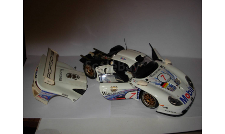 гоночный 1/18 Porsche 911 GT1 996 1997 FIA GT Cup #7 Mobil Wollek Dalmas UT MODELS металл 1:18 911GT1, масштабная модель, scale18