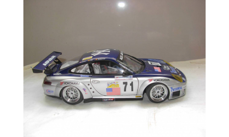 модель 1/18 гоночный Porsche 911 GT3 RSR 996 ALMS 2005 Alex Job Nr. 71 Autoart металл 1:18, масштабная модель, scale18