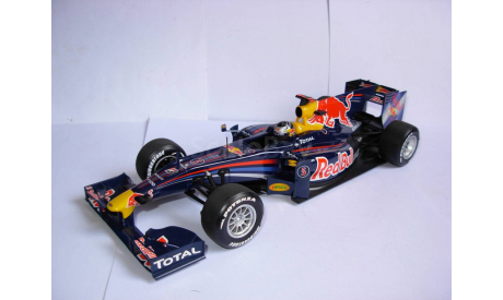 модель F1 Формула 1 1/18 Red Bull RB5 2009 #5 Fettel Minichamps / Paul’s Model Art металл 1:18, масштабная модель, scale18, Sauber