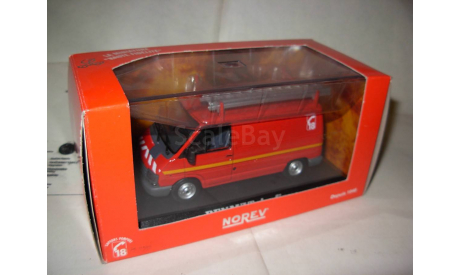 модель  1/43 пожарый фургон Renault Trafic Norev металл 1:43 пожарная, масштабная модель