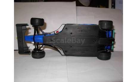 модель F1 Формула 1 1/18 Sauber Red Bull Petronas C18 launch version 2000 #17 Mika Salo Minichamps / Paul’s Model Art металл 1:18, масштабная модель, scale18