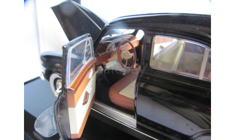 модель 1/18 Simca Aronde 1953 Norev металл  1:18, масштабная модель