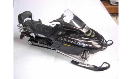 1/12 Ski-DOO Snowmobile снегоход Autoart 1:12, масштабная модель мотоцикла, scale12