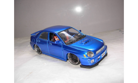 модель 1/24 Subaru Impreza WRX Low Rider Maisto металл 1:24, масштабная модель