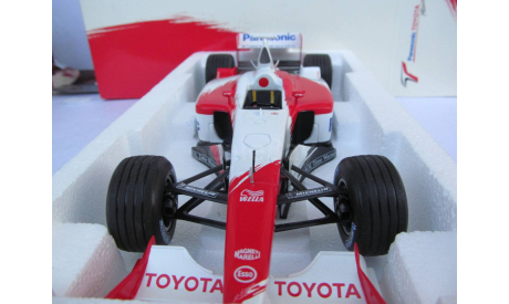 модель F1 Формула 1 1/18 Toyota F1 2002 Show Car Panasonic Minichamps / Paul’s Model Art металл 1:18 ShowCar, масштабная модель, scale18