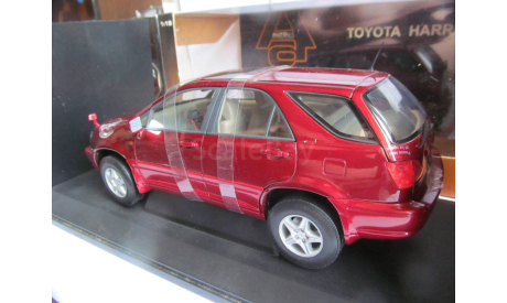 модель 1/18 внедорожник Toyota Harrier Autoart металл 1:18, масштабная модель, scale18