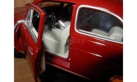 модель 1/24 VOLKSWAGEN 1600 Maisto металл 1:24 VW, масштабная модель, scale24