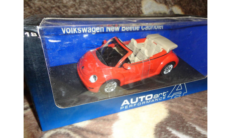 модель 1/18  Volkswagen VW NEW BEETLE Autoart металл 1:18, масштабная модель, scale18