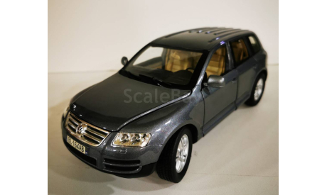 модель 1/18 Volkswagen Touareg Burago VW металл 1:18, масштабная модель, BBurago, scale18