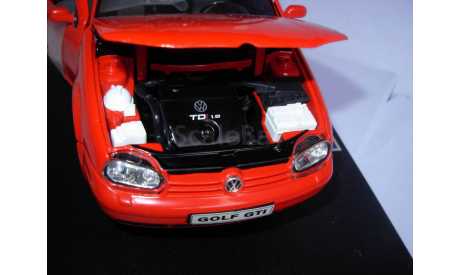 модель 1/18 Volkswagen VW Golf-4 GTI Revell металл, масштабная модель, scale18