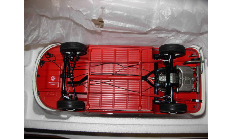 модель 1/18 микроавтобус Volkswagen VW T1b Samba Schuco металл 1:18, масштабная модель, scale18