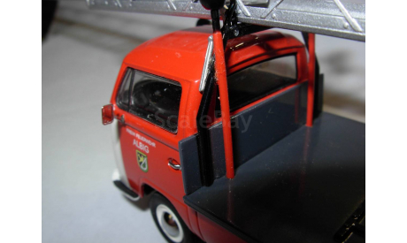 модель 1/43 Volkswagen VW T2а пожарная лестница Schuco металл 1:43 пожарный, масштабная модель, scale43
