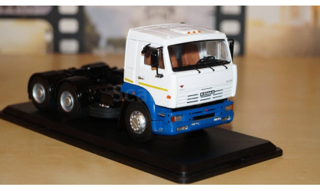 КАМАЗ-6460 6х4 седельный тягач бело/синий, масштабная модель, 1:43, 1/43, Start Scale Models (SSM)