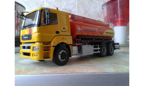 КамАЗ-65207 БЕЦЕМА Роснефть, масштабная модель, AVD Models, scale43