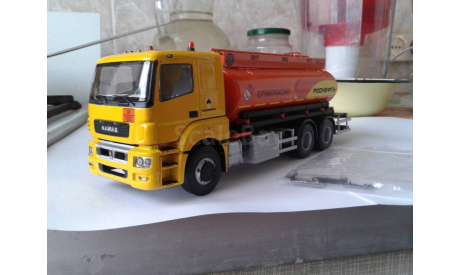 КамАЗ-65207 БЕЦЕМА Роснефть, масштабная модель, AVD Models, scale43
