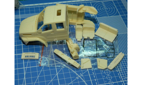 Транс-кит урал  NEXT (двухрядная кабина) 1/43, масштабная модель, мастерская КИТ, scale43