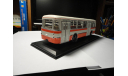 Лиаз-677 (бело-оранжевый) Classicbus. Ранний., масштабная модель, scale43