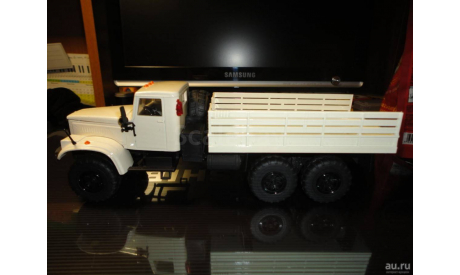 КрАЗ-255 бортовой (белый) Краз-Саратов, масштабная модель, Агат-Кразы, 1:43, 1/43