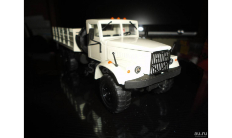 КрАЗ-255 бортовой (белый) Краз-Саратов, масштабная модель, Агат-Кразы, 1:43, 1/43