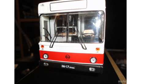 Лиаз-5256.00 (бело-красный) Classicbus, масштабная модель, scale43