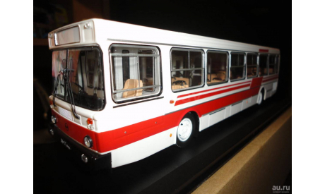 Лиаз-5256.00 (бело-красный) Classicbus, масштабная модель, scale43